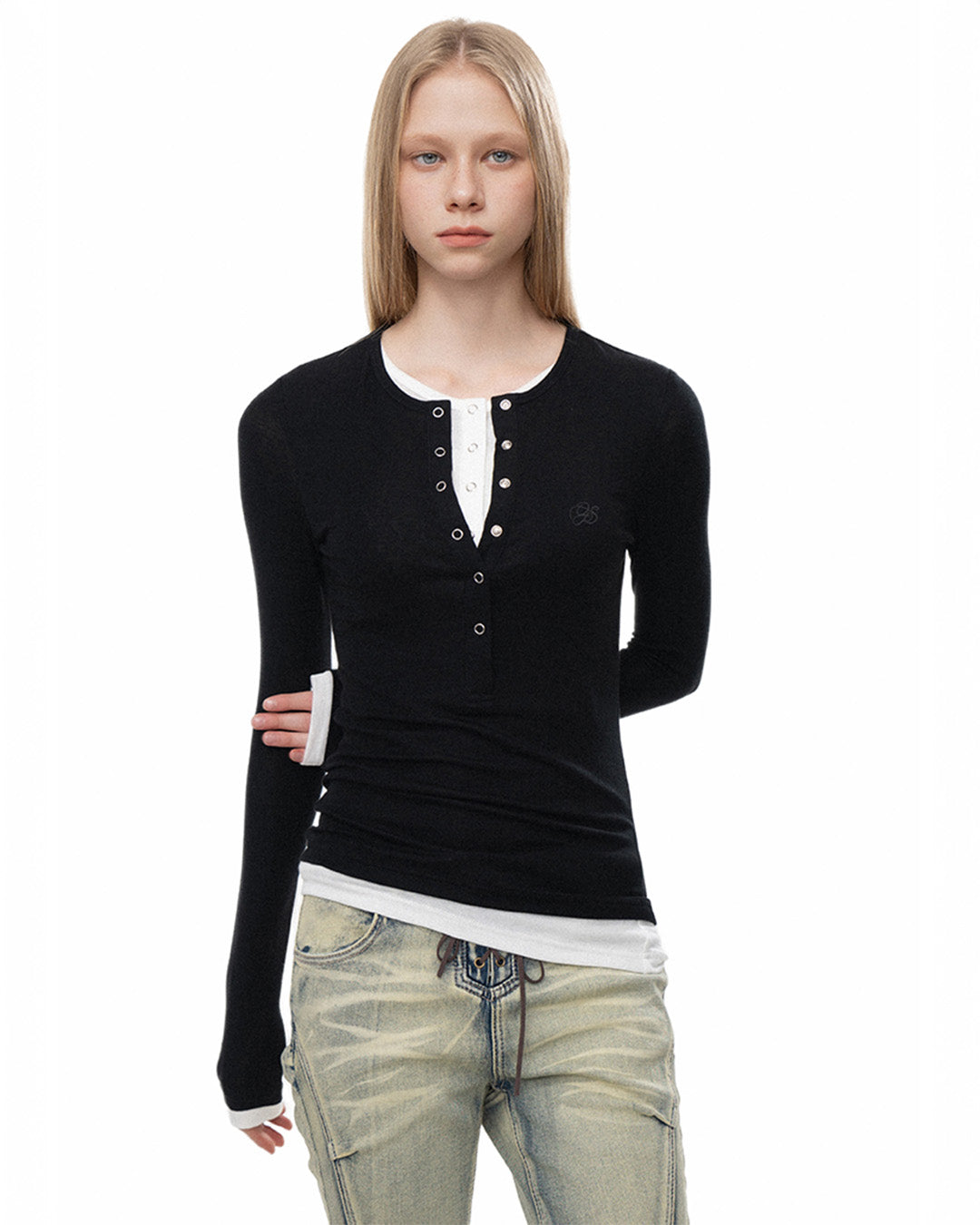 OFFSOUL ヨーロピアン&アメリカンホットガールズスリムフィット&スリムフェイクツーピースエンブロイダリートップス秋/冬用厚手ヘンリーネック長袖Tシャツ女性用 NOCTONE