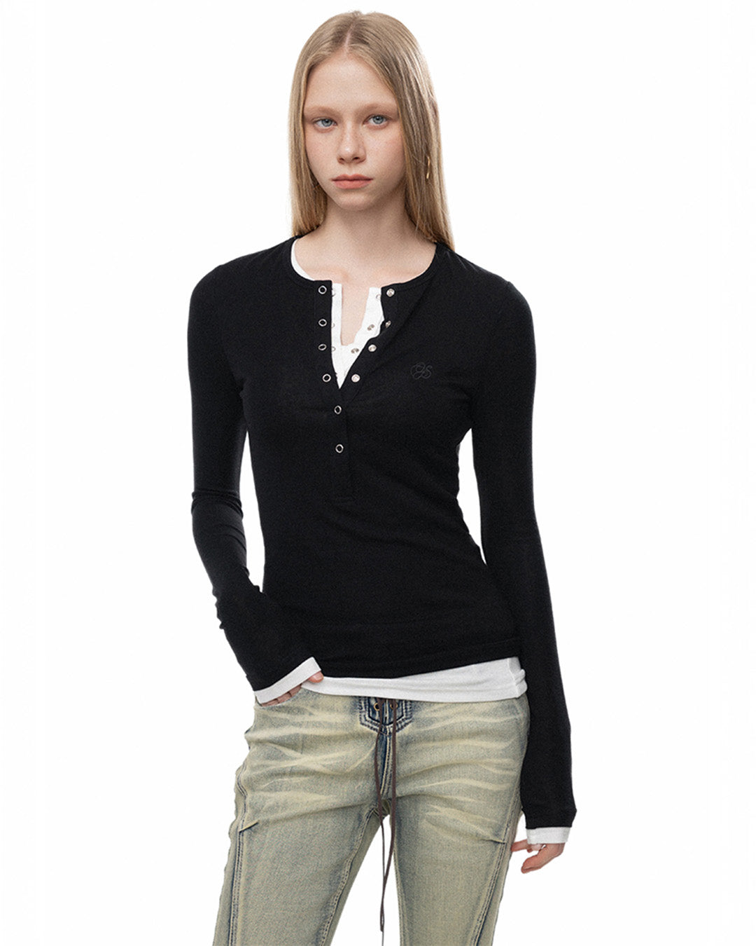 OFFSOUL ヨーロピアン&アメリカンホットガールズスリムフィット&スリムフェイクツーピースエンブロイダリートップス秋/冬用厚手ヘンリーネック長袖Tシャツ女性用 NOCTONE