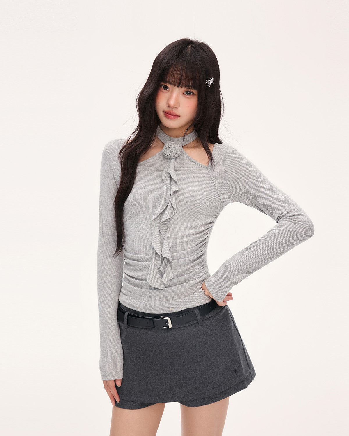 weekendhub デザインスリムロングスリーブトップス女性用 2025年新作スタイリッシュスリムユニークトップス秋シングルウェア用 NOCTONE