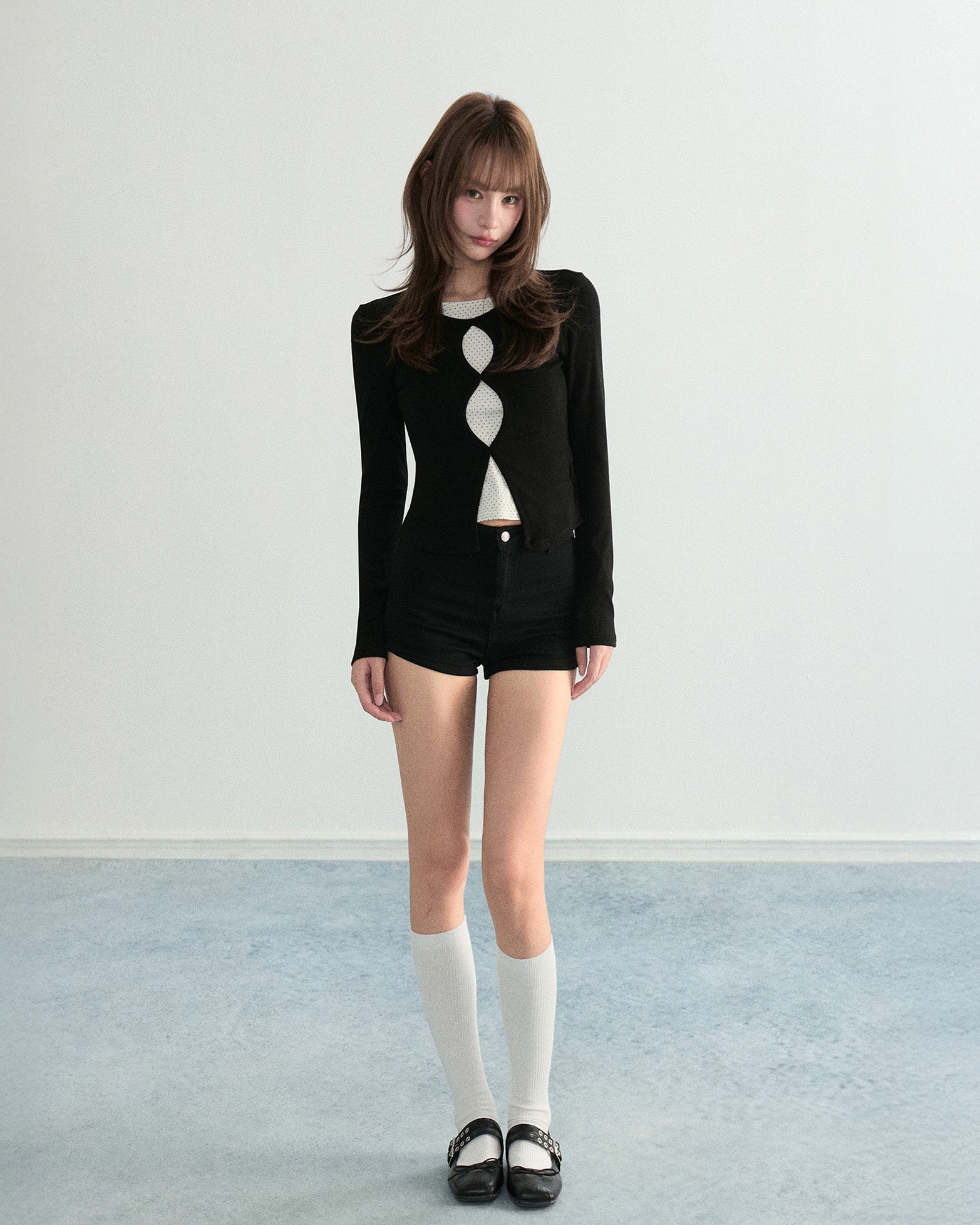 ARCG ブラックフェイクツーピース水玉長袖Tシャツ初秋スリムフィットショートアンダーウェアホロートップ NOCTONE