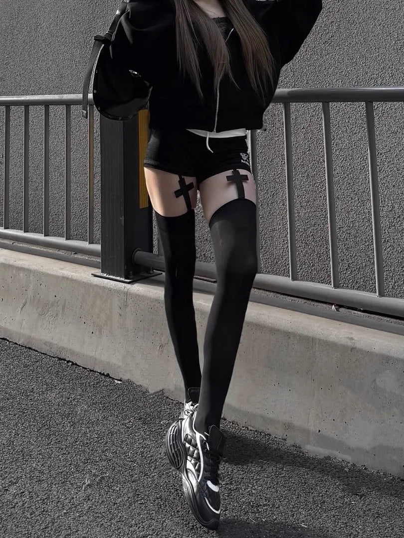 クロスボーダーゴシックソックス、アビソックス、サブカルチャーパンクソックス、ダークセクシークロス柄サスペンダーソックス NOCTONE