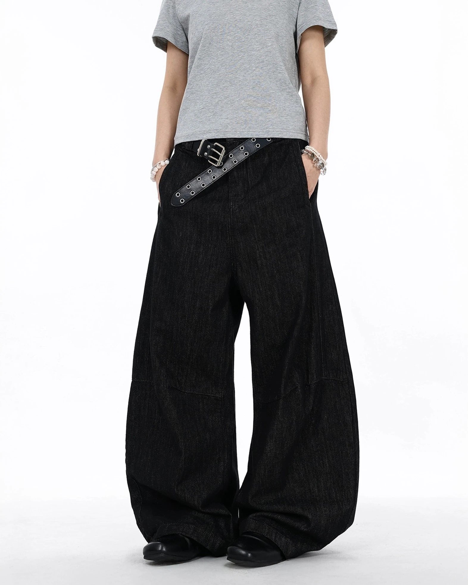 Vintage Clean Fit Wide Leg Jeans