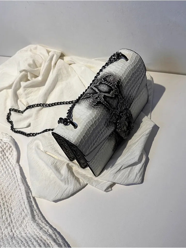 Zuo Zuo's Family 2025 新作レディースバッグファッションチェーンメッセンジャーバッグクロコダイル柄多目的ニッチショルダーバッカスレディースバッグ NOCTONE