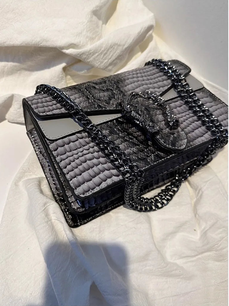 Zuo Zuo's Family 2025 新作レディースバッグファッションチェーンメッセンジャーバッグクロコダイル柄多目的ニッチショルダーバッカスレディースバッグ NOCTONE