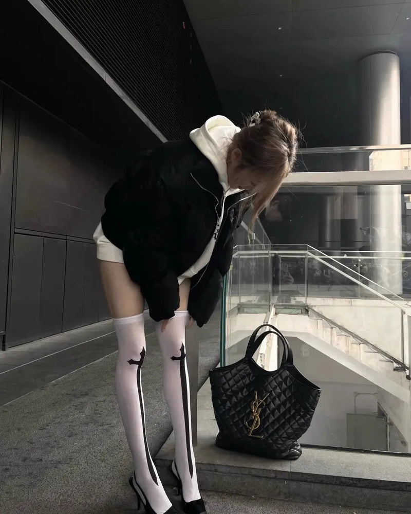 クロスボーダーのクロスストッキングはハロウィーンの靴下の蜘蛛の巣を印刷します。 NOCTONE