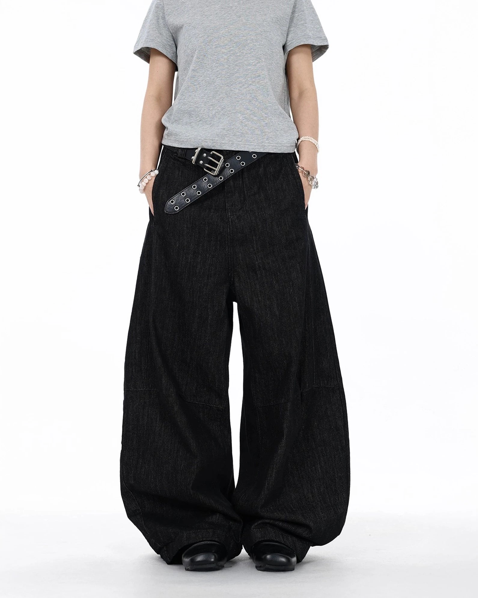 Vintage Clean Fit Wide Leg Jeans