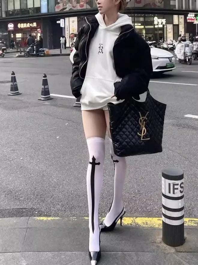 クロスボーダーのクロスストッキングはハロウィーンの靴下の蜘蛛の巣を印刷します。 NOCTONE