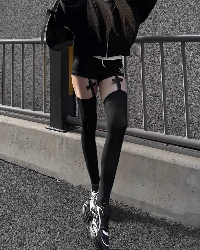 クロスボーダーゴシックソックス、アビソックス、サブカルチャーパンクソックス、ダークセクシークロス柄サスペンダーソックス NOCTONE